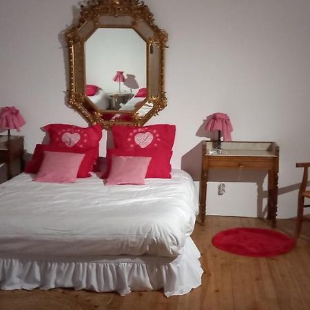 Les Demeures De La Laigne Bed & Breakfast Allas-Bocage ภายนอก รูปภาพ
