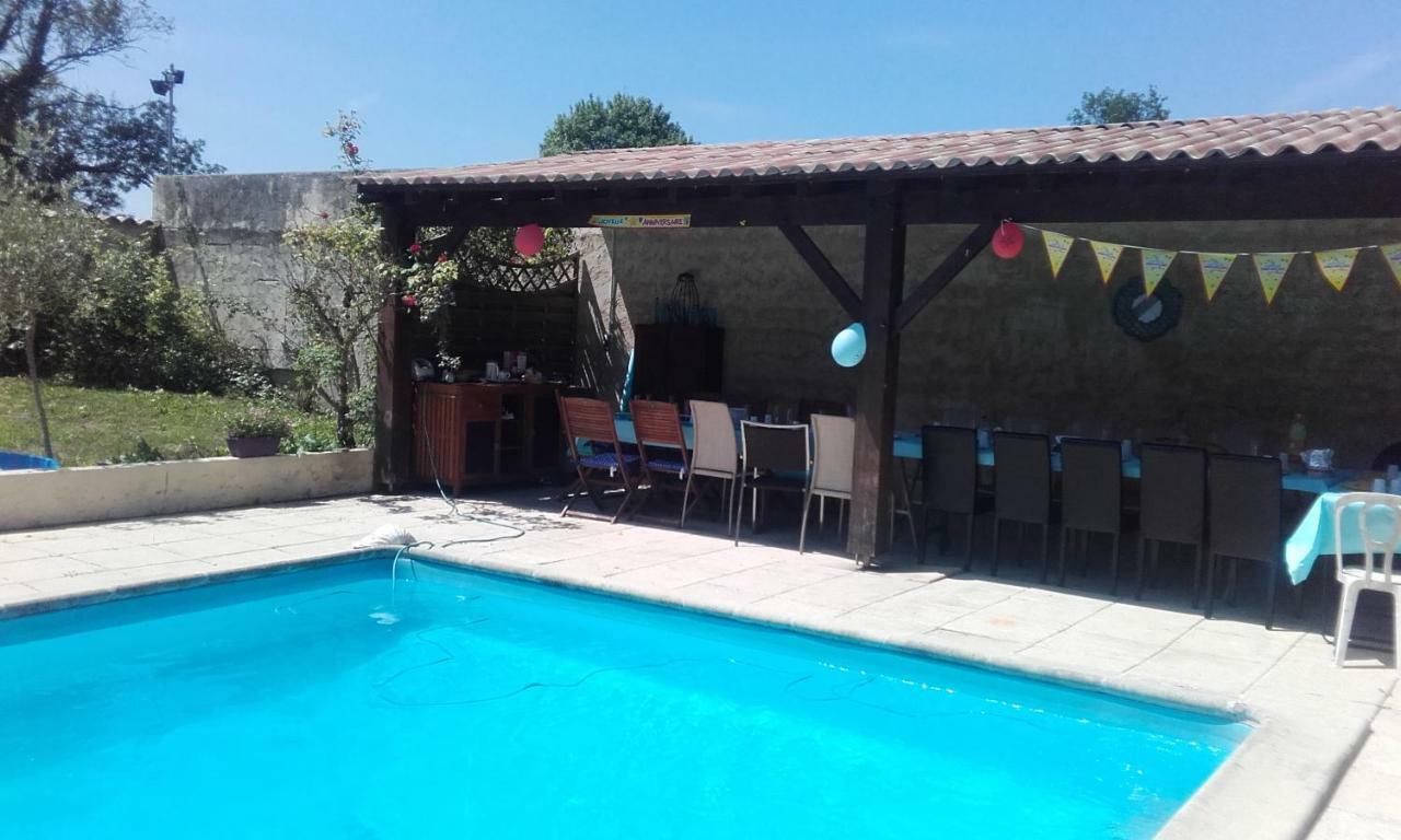 Les Demeures De La Laigne Bed & Breakfast Allas-Bocage ภายนอก รูปภาพ