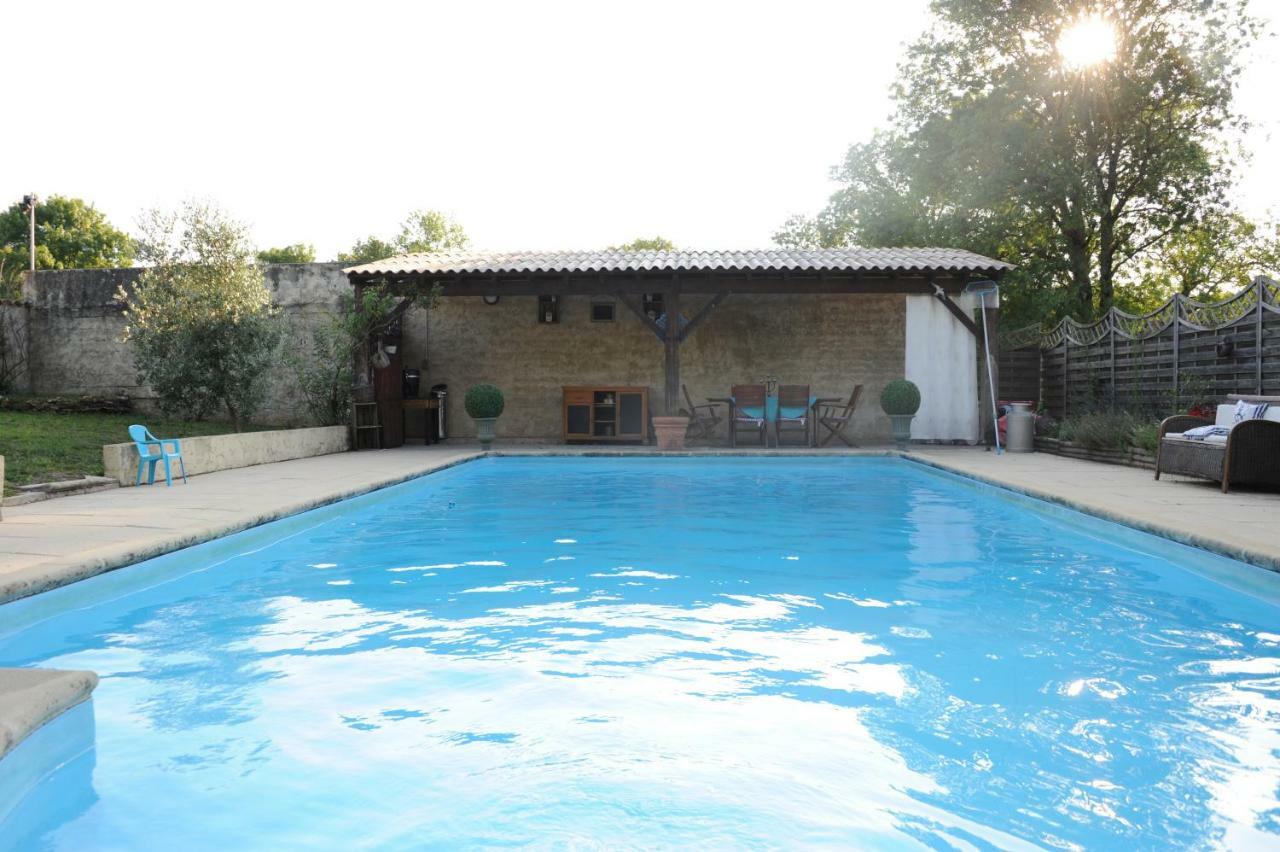 Les Demeures De La Laigne Bed & Breakfast Allas-Bocage ภายนอก รูปภาพ