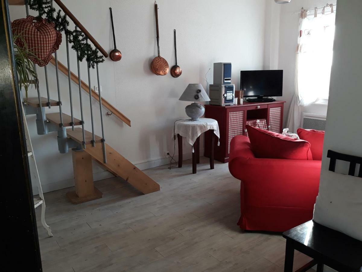 Les Demeures De La Laigne Bed & Breakfast Allas-Bocage ภายนอก รูปภาพ